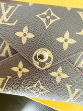 Load image into Gallery viewer, LOUIS VUITTON Monogram Medium Kirigami Pochette
