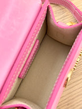 Load image into Gallery viewer, Jacquemus Le Chiquito&#39; Signature Mini Handbag in Pink
