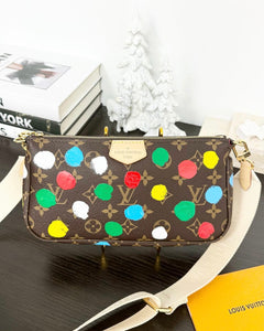 LOUIS VUITTON 2023 - LIMITED EDITION - LV x YK Monogram Multi Pochette Accessoires