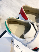 Load image into Gallery viewer, GUCCI New Ace Logo Sneakers In White EU37
