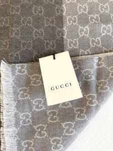 GUCCI GG Unisex 100% Wool Jacquard Knit Scarf in Gray