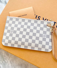 Load image into Gallery viewer, Louis Vuitton 2021 Neverfull GM Damier Azur Pochette Wristlet Pouch In Rose Ballerine
