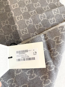 GUCCI GG Unisex 100% Wool Jacquard Knit Scarf in Gray