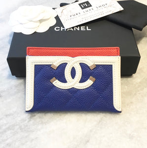 [SOLD] CHANEL 2019 Caviar Quilted Leather Filigree Card Holder In White/Blue/Red