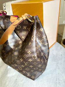 LOUIS VUITTON Graceful MM Monogram Canvas Hobo Bag in Peony