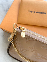 Load image into Gallery viewer, Louis Vuitton 2022 Mini Pochette Accessories Monogram Vernis Leather Chain Bag
