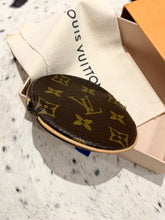 Load image into Gallery viewer, LOUIS VUITTON Monogram Round Coin Purse
