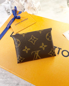 LOUIS VUITTON Monogram Small Kirigami Pochette