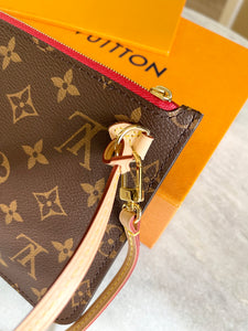 Louis Vuitton 2022 Neverfull MM Monogram Wristlet Pouch in Cherry