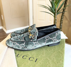 [SOLD] GUCCI Jordaan GG Velvet Effect Women’s Loafers in Emerald Green (EU)38