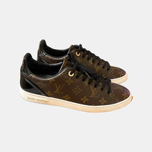 Load image into Gallery viewer, LOUIS VUITTON Monogram Frontrow Sneaker (EU)41
