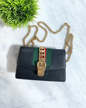 Load image into Gallery viewer, Gucci Sylvie Super Mini Chain Crossbody Bag - Black
