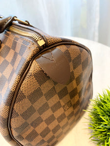 LOUIS VUITTON Damier Ebene Speedy 30 Satchel Bag