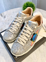 Load image into Gallery viewer, GUCCI New Ace Low Top Sneaker In White / Silver EU36
