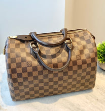 Load image into Gallery viewer, LOUIS VUITTON Damier Ebene Speedy 30 Satchel Bag
