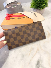 Load image into Gallery viewer, LOUIS VUITTON Damier Ebene Josephine Wallet In Fuchsia
