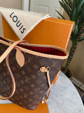 Load image into Gallery viewer, Louis Vuitton 2022 Neverfull MM Monogram Tote Bag in Cherry
