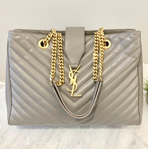 SAINT LAURENT Quilted Grained Leather Monogram Chain Bo Cassandre Tote Bag In Grey