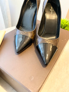 LOUIS VUITTON Patent Leather Monogram Fetish Pumps EU39