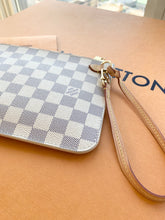 Load image into Gallery viewer, Louis Vuitton 2021 Neverfull GM Damier Azur Pochette Wristlet Pouch In Rose Ballerine
